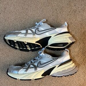 Nike V2K run
